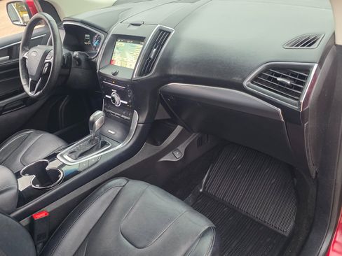 Used 2018 Ford Edge Titanium w/ Equipment Group 302A image 26