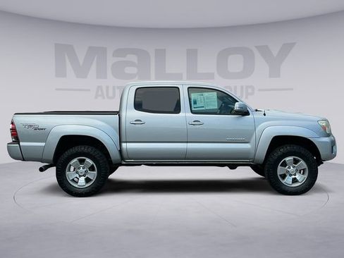 Used 2013 Toyota Tacoma 4x4 Double Cab w/ TRD Sport Pkg image 6