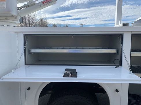 New 2024 Ford F350 XL w/ XL Chrome Package AWD/4WD image 14