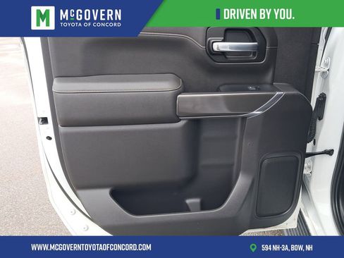 Used 2022 GMC Sierra 1500 AT4 w/ AT4 Premium Package image 13