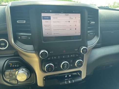 Used 2022 RAM 1500 Laramie AWD/4WD image 5