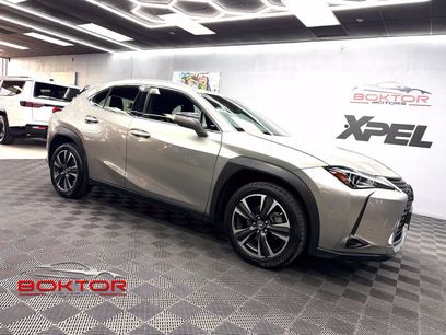Used 2021 Lexus UX 200 w/ Accessory Package (Z1)