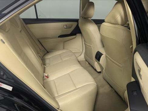 Used 2016 Toyota Camry XLE image 17