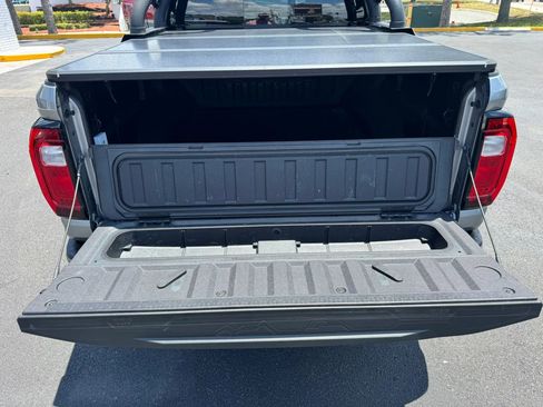 Used 2024 GMC Canyon AT4X AWD/4WD image 7