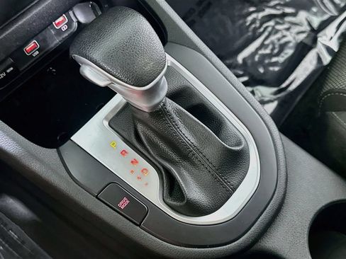 Used 2024 Kia Forte LXS FWD image 28