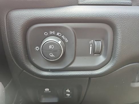 Used 2021 RAM 1500 Big Horn AWD/4WD image 29