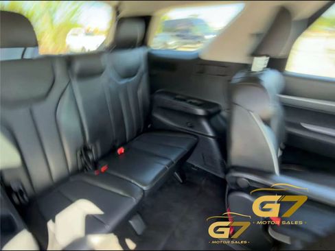 Used 2025 Hyundai Palisade SEL AWD/4WD image 15