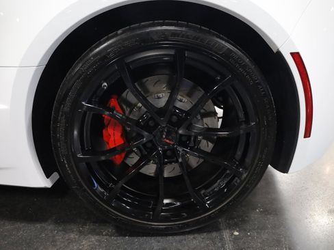 Used 2016 Chevrolet Corvette Z06 w/ 2LZ Preferred Equipment Group image 12