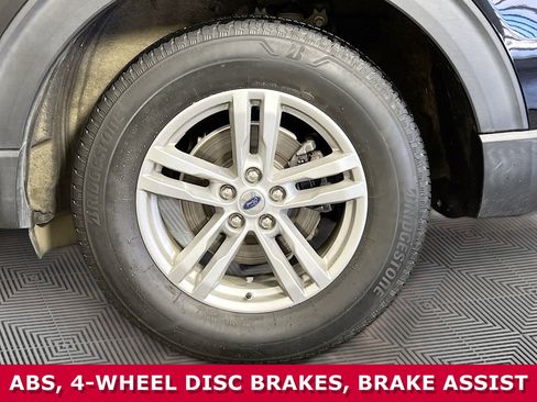 Used 2020 Ford Explorer XLT w/ Comfort Package image 34