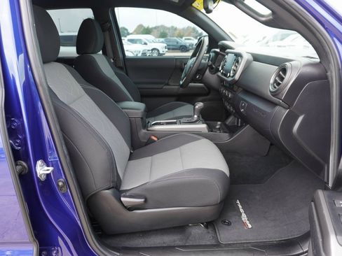 Used 2023 Toyota Tacoma TRD Sport image 22