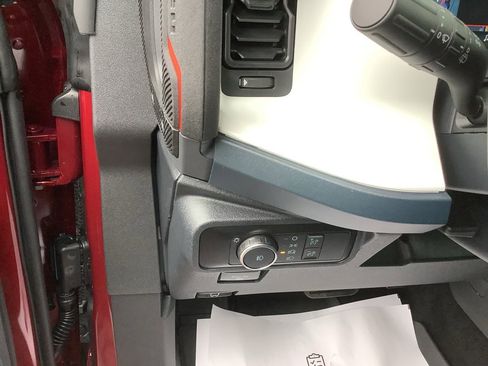 New 2025 Ford Bronco Heritage Edition image 12