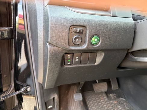Used 2022 Honda Pilot Sport image 13