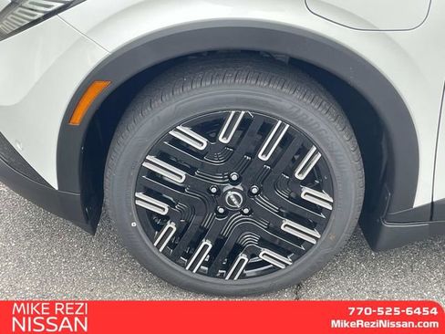 New 2026 Nissan Leaf Platinum+ w/ Cargo Package (Platinum+) image 7