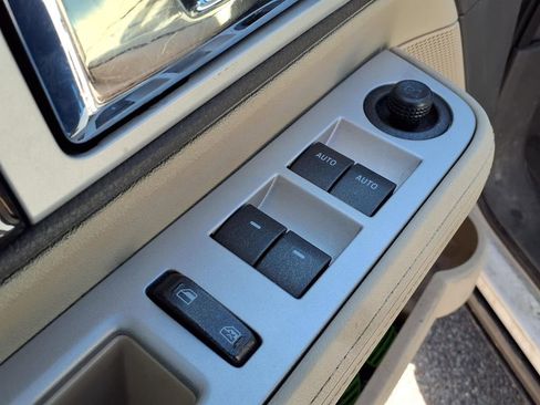 Used 2009 Lincoln MKX 2WD image 12