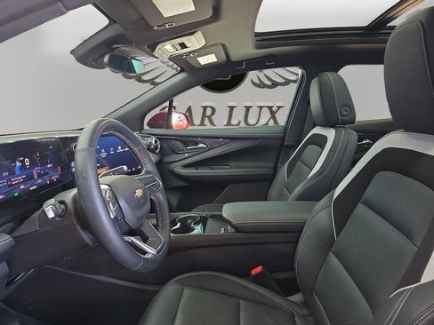 Used 2025 Chevrolet Blazer EV LT image 9