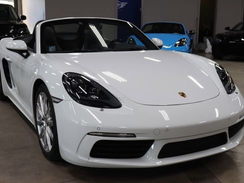 Used 2019 Porsche 718 Boxster BASE image 14