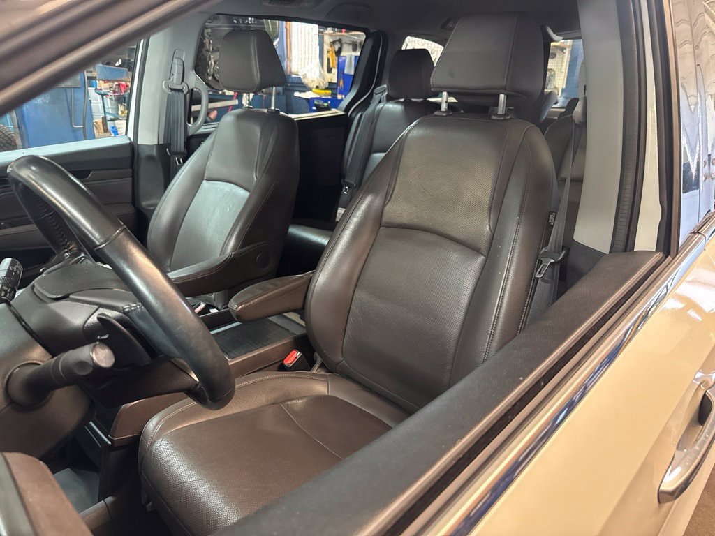 Used 2019 Honda Odyssey Elite image 4
