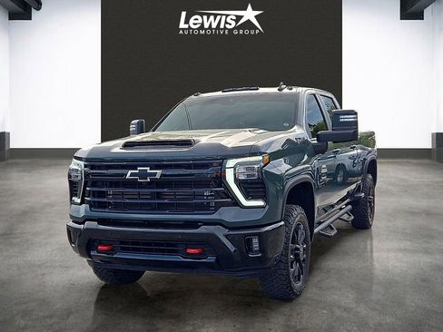 Used 2025 Chevrolet Silverado 2500 LT w/ Trail Boss Package AWD/4WD image 1