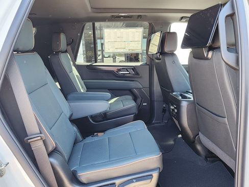New 2026 GMC Yukon AT4 w/ AT4 Premium Plus Package image 50