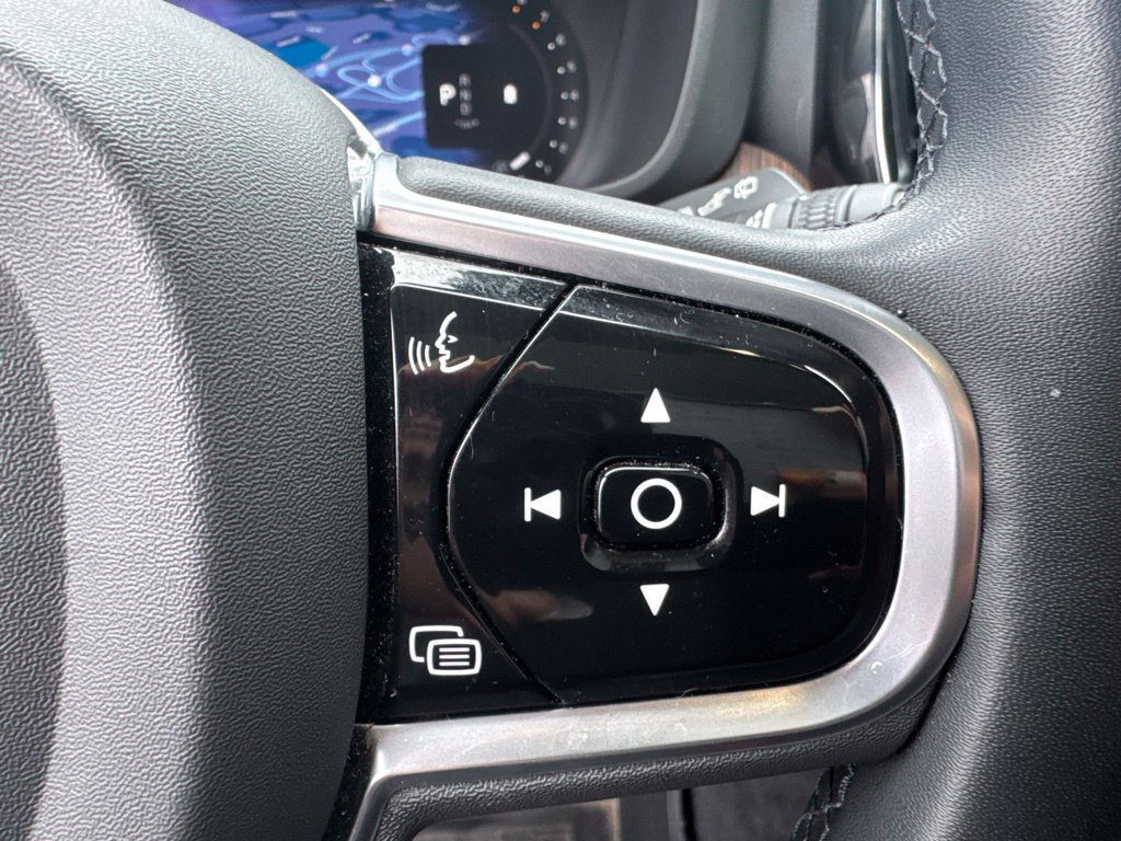 Used 2023 Volvo XC60 B5 Plus w/ Protection Package Premier AWD/4WD image 13