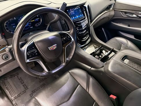 Used 2016 Cadillac Escalade Platinum AWD/4WD image 7