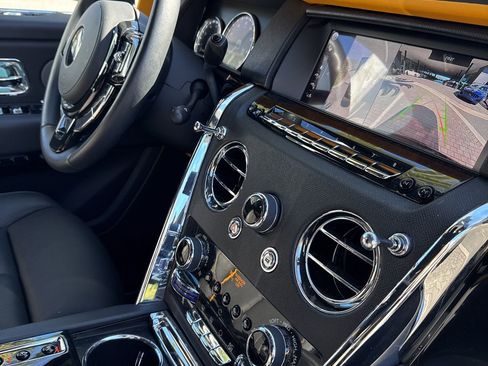 Used 2022 Rolls-Royce Cullinan image 26