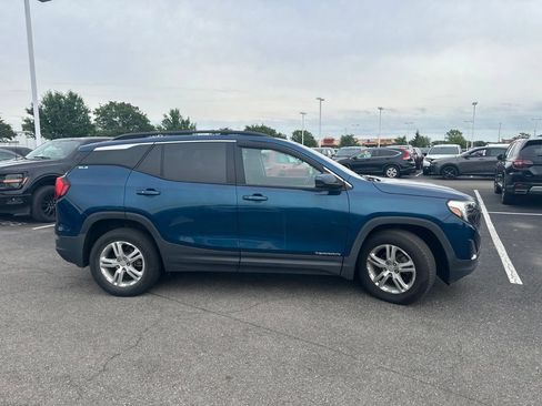 Used 2020 GMC Terrain SLE w/ Driver Convenience Package AWD/4WD image 12