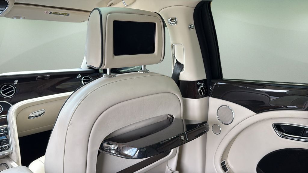 Used 2013 Bentley Mulsanne RWD image 29
