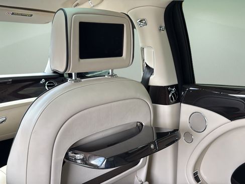 Used 2013 Bentley Mulsanne RWD image 29