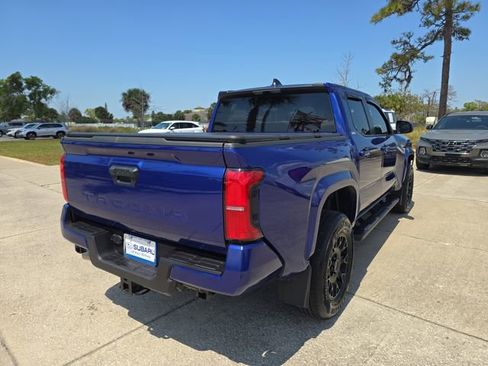 Used 2025 Toyota Tacoma SR5 image 3