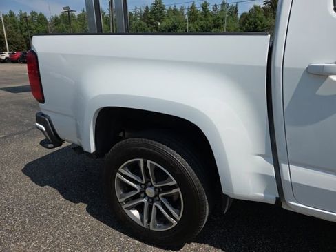 Used 2022 Chevrolet Colorado W/T w/ Custom Special Edition AWD/4WD image 27