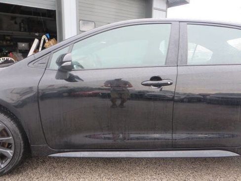 Used 2025 Toyota Corolla SE image 30