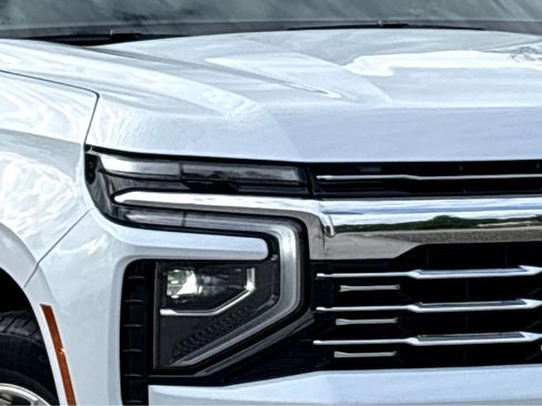 New 2026 Chevrolet Tahoe Premier w/ Sun And Tow Package AWD/4WD image 18