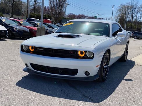 Used 2018 Dodge Challenger R/T Scat Pack image 3