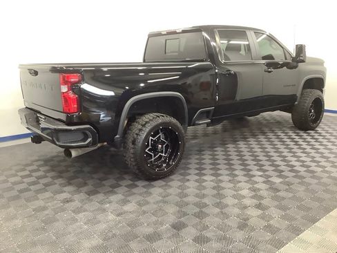 Used 2022 Chevrolet Silverado 2500 LT w/ Midnight Edition AWD/4WD image 22
