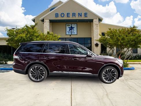 Used 2020 Lincoln Aviator Reserve w/ Equipment Group 202A AWD/4WD image 6