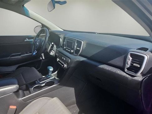 Used 2017 Kia Sportage LX image 25