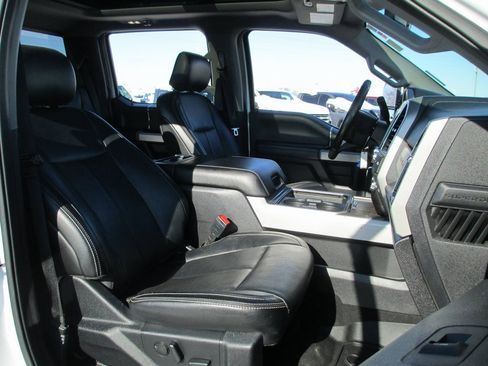 Used 2020 Ford F250 Lariat image 19