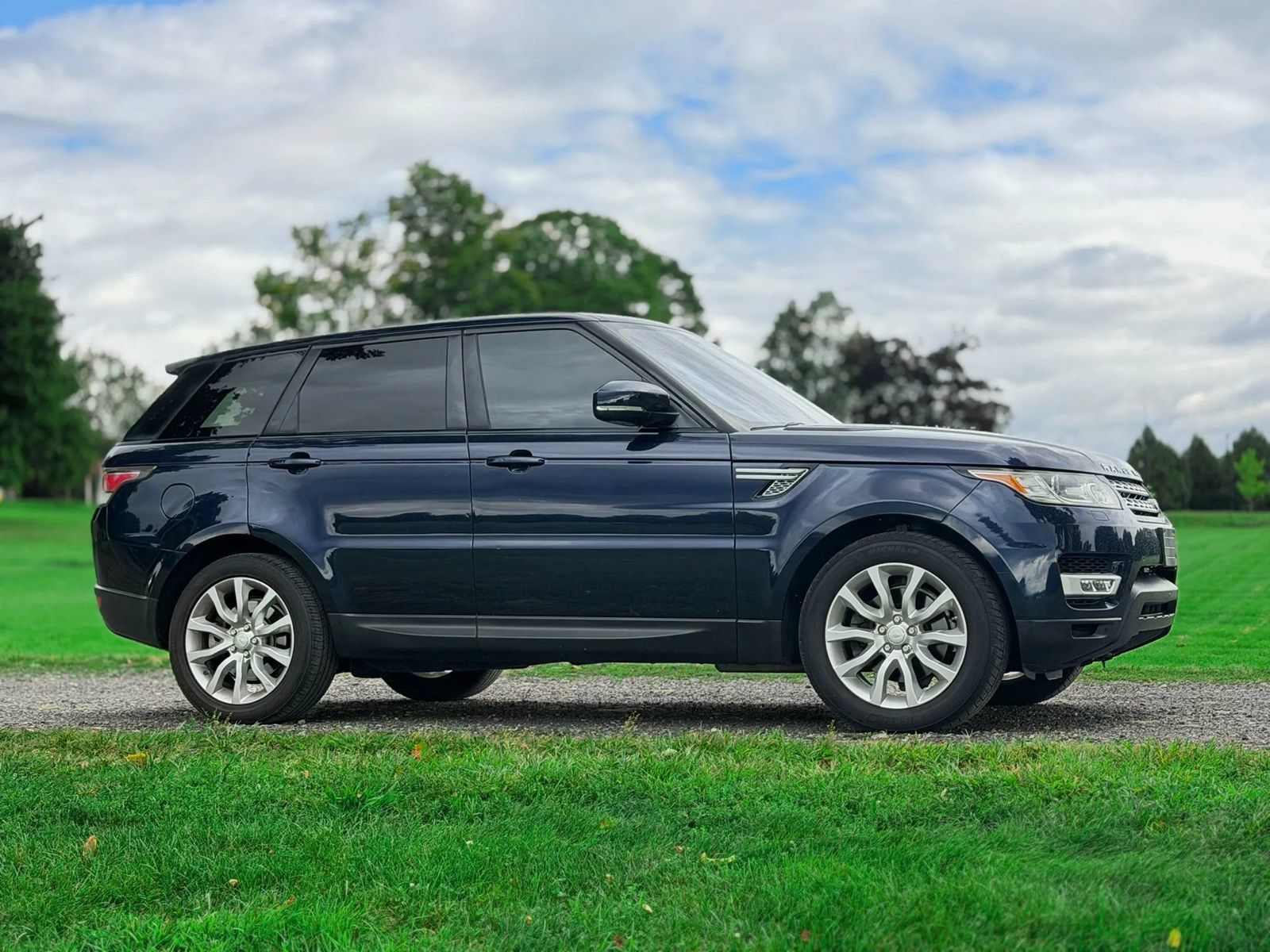 Used 2016 Land Rover Range Rover Sport HSE AWD/4WD image 15