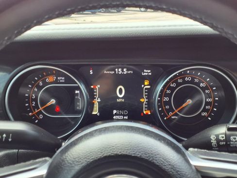 Used 2020 Jeep Wrangler Unlimited Sahara AWD/4WD image 29