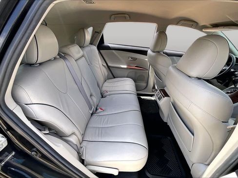 Used 2011 Toyota Venza w/ Leather Pkg FWD image 19