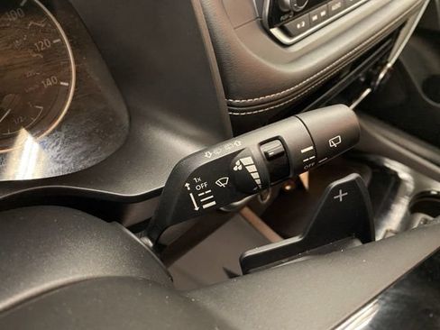 Used 2021 Nissan Rogue SV w/ Premium Package AWD/4WD image 33