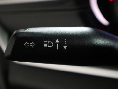 Used 2023 Jeep Grand Cherokee L Laredo image 31