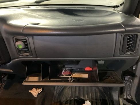 Used 2002 Chevrolet Silverado 2500 LS w/ Electrical Convenience Pkg image 23