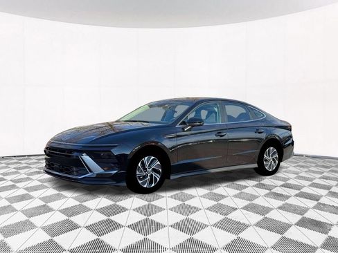 New 2026 Hyundai Sonata Blue FWD image 2