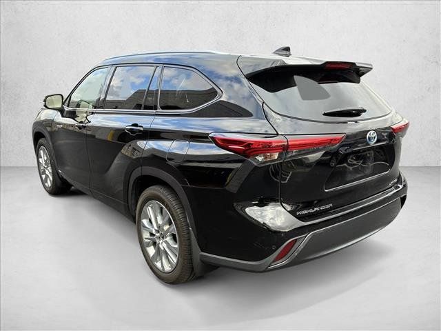 Used 2021 Toyota Highlander Limited AWD/4WD image 6