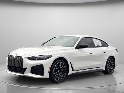 New 2026 BMW i4 eDrive40 w/ M Sport Package image 2