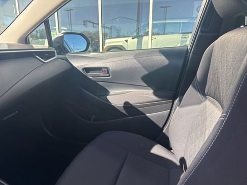 Used 2023 Toyota Corolla LE image 41