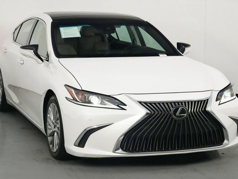 Used 2019 Lexus ES 350 w/ Luxury Package image 54