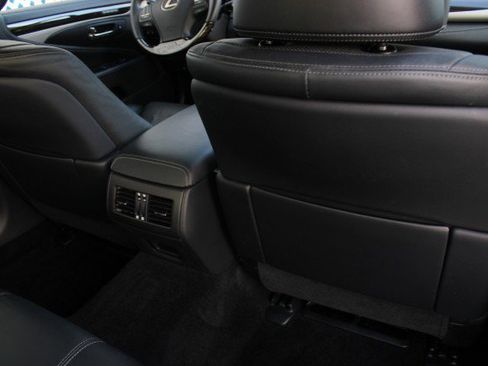 Used 2017 Lexus LS 460 image 15